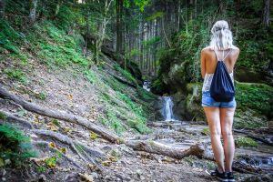 Pick up the hiking trail to the 7 Stairs Canyon
